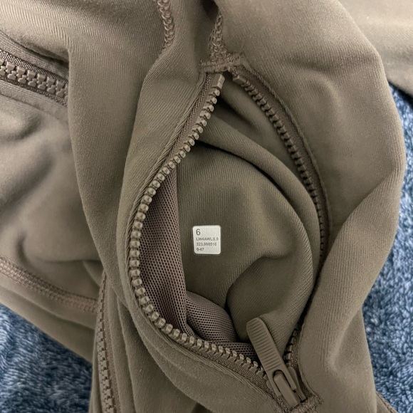 Lululemon Athletica Define Jacket - Picture 4 of 4